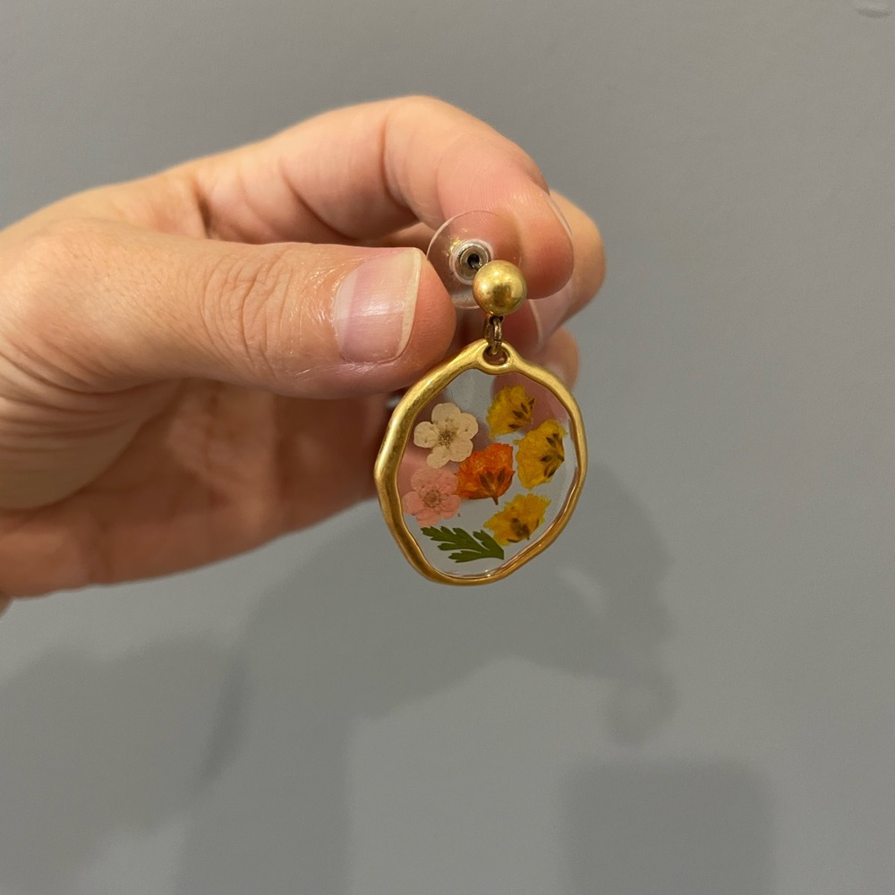 Madewell earrings. - Picture 4 of 4